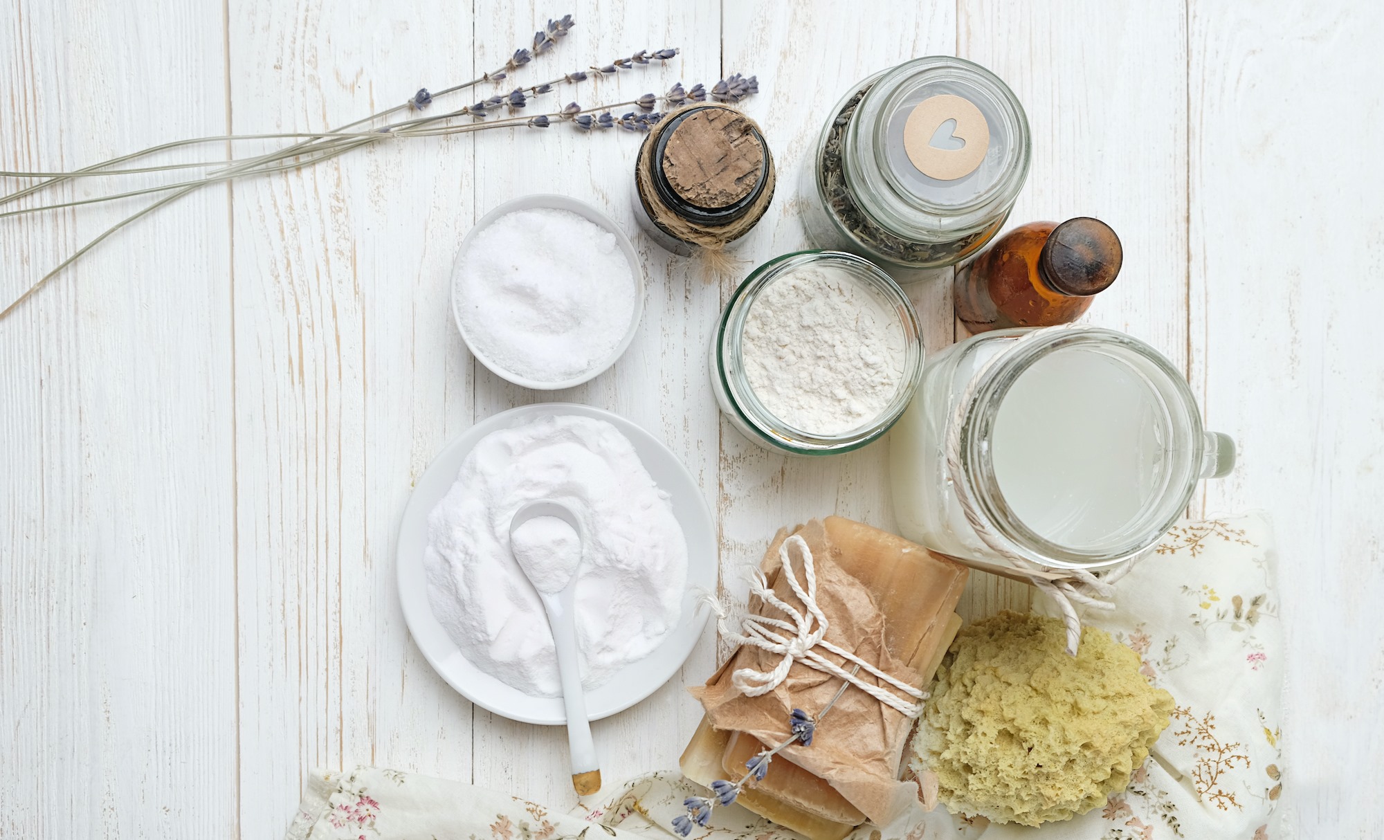 Ingrédients pour fabriquer soi-même ses produits d'entretien